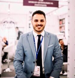 Giovanni-Manzella-Contract-Online-Dpto.-250x300